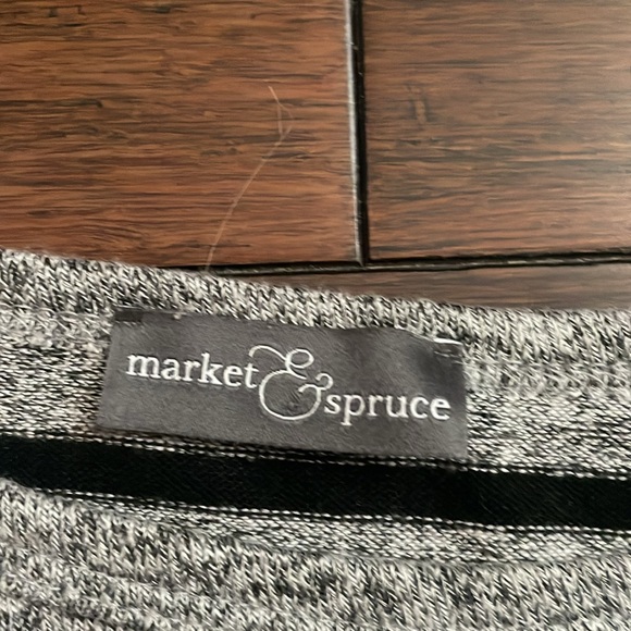 Market & Spruce lightweight top - Picture 4 of 6